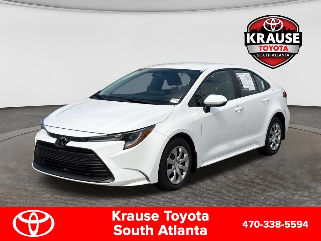 Used 2026 Toyota Corolla LE FWD image 3