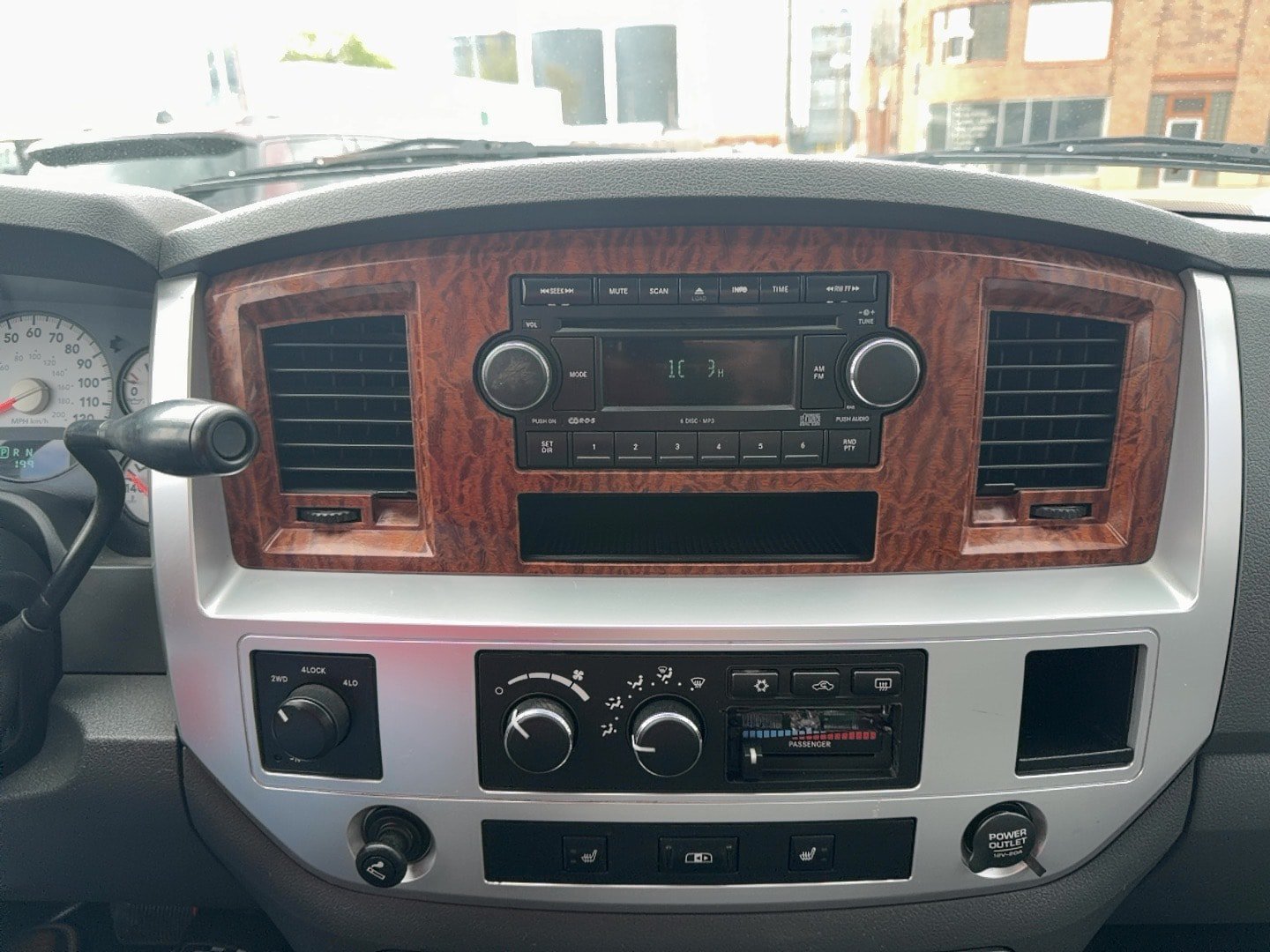 Used 2006 Dodge Ram 2500 Truck Laramie AWD/4WD image 15