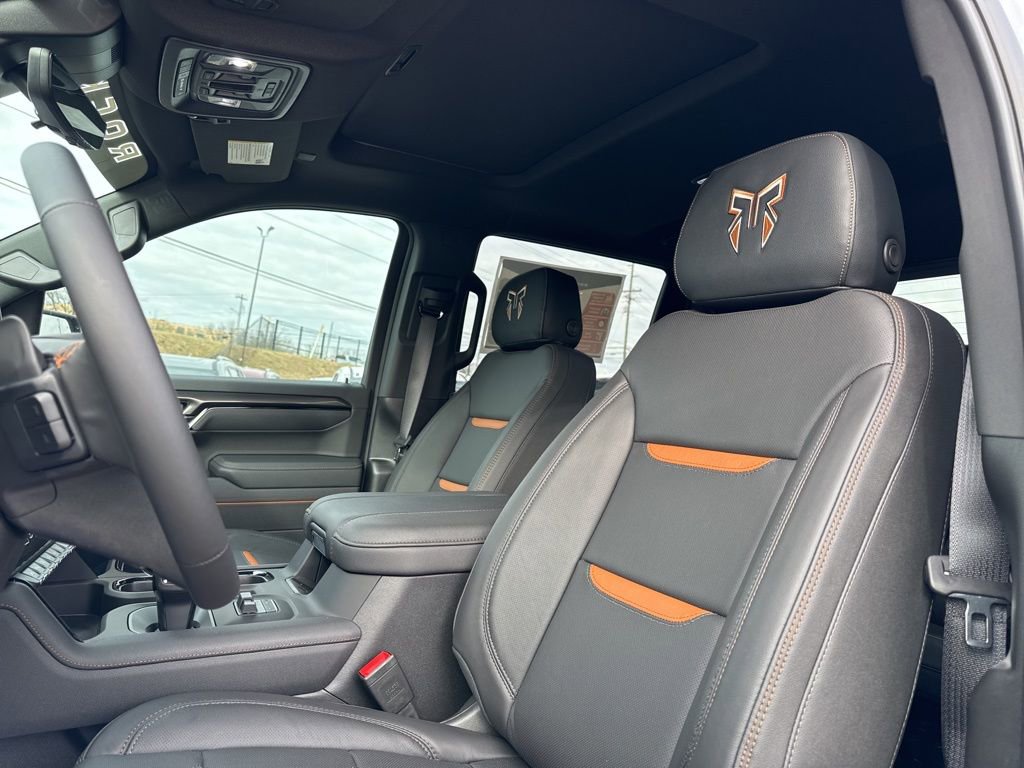 New 2025 GMC Sierra 1500 AT4 w/ AT4 Premium Package image 18