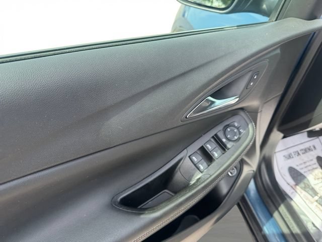 Used 2024 Buick Encore GX Preferred w/ Comfort Package FWD image 11
