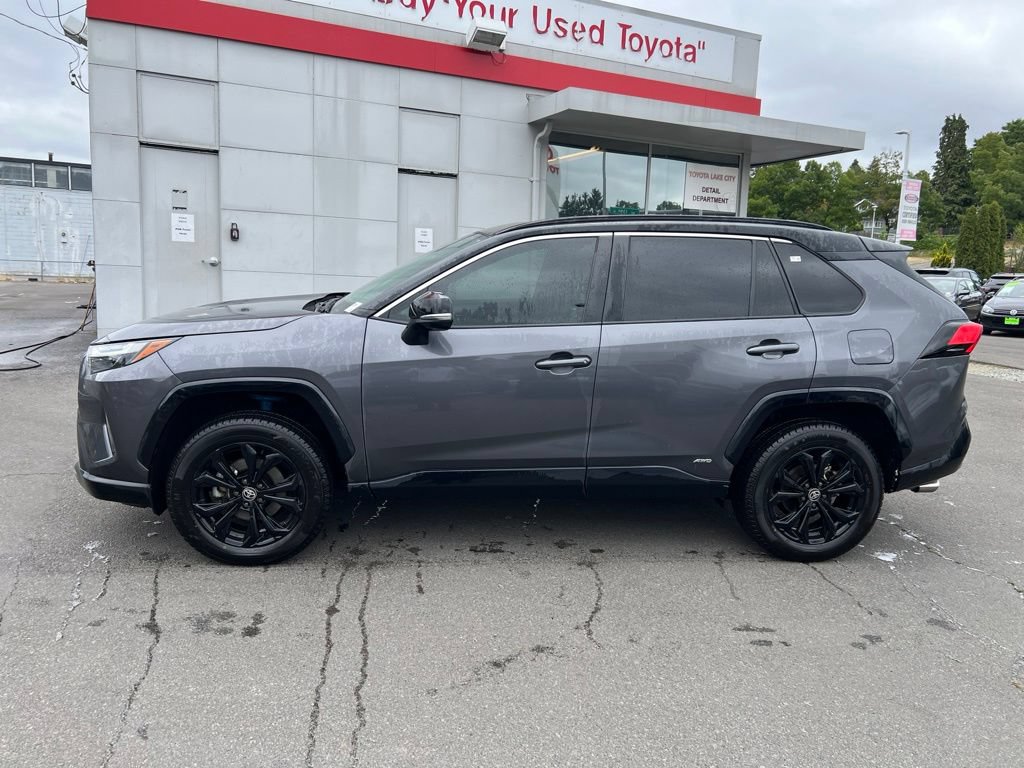 Used 2022 Toyota RAV4 XSE AWD/4WD image 7