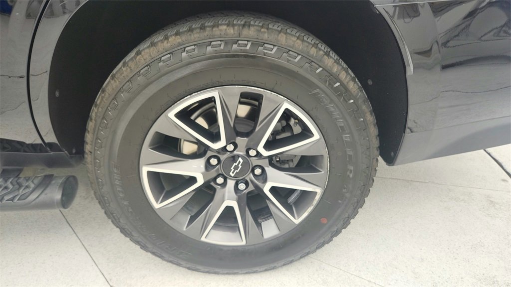 Certified 2023 Chevrolet Tahoe Z71 w/ Luxury Package image 30
