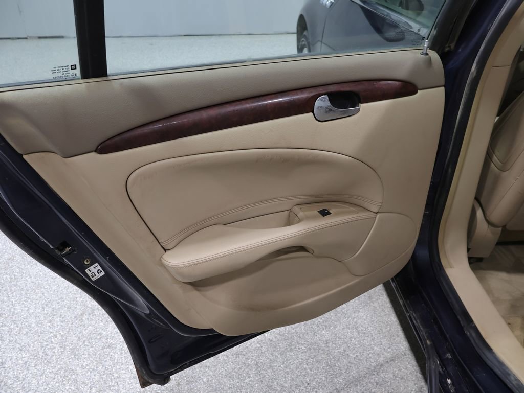 Used 2006 Buick Lucerne CXL w/ Luxury Package FWD image 22