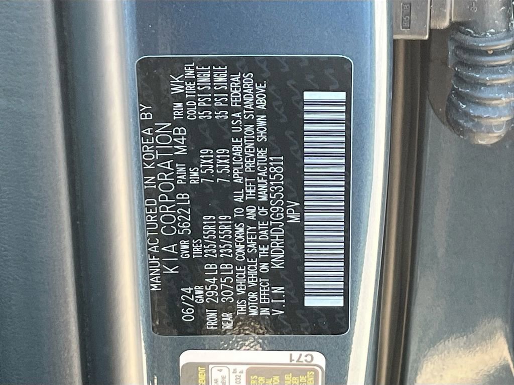 Certified 2025 Kia Sorento EX image 33