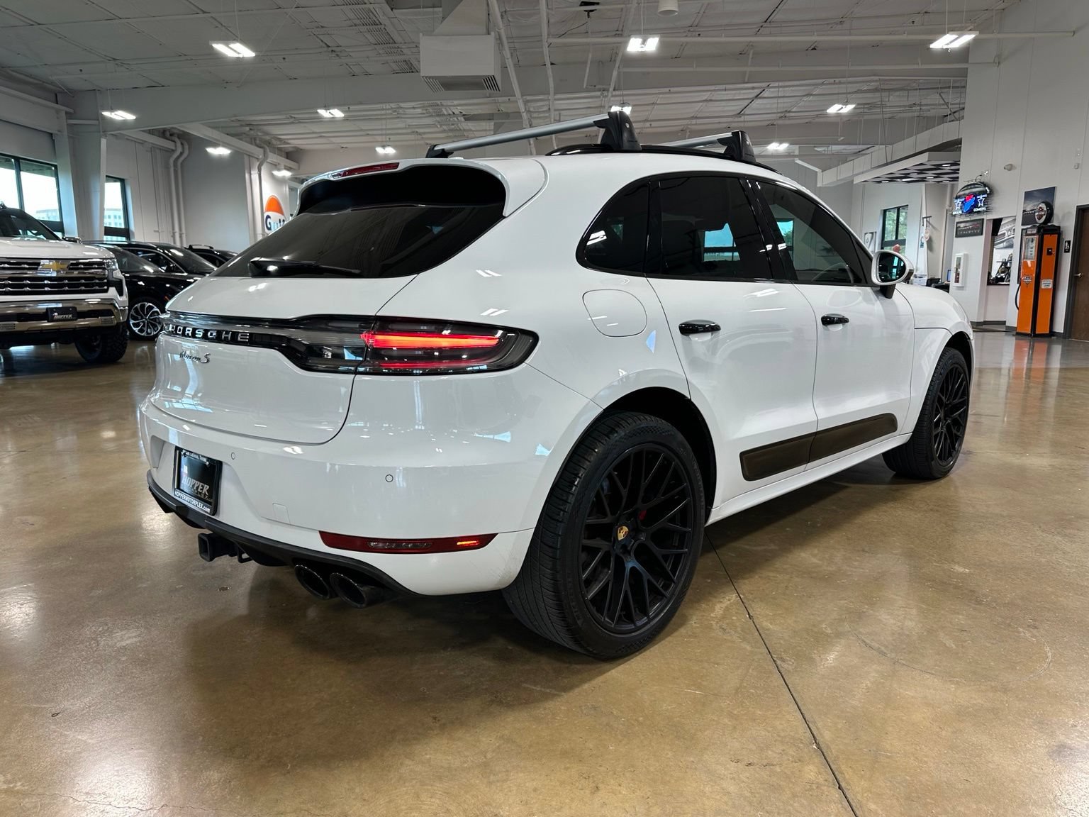 Used 2019 Porsche Macan S w/ Premium Package Plus AWD/4WD image 8