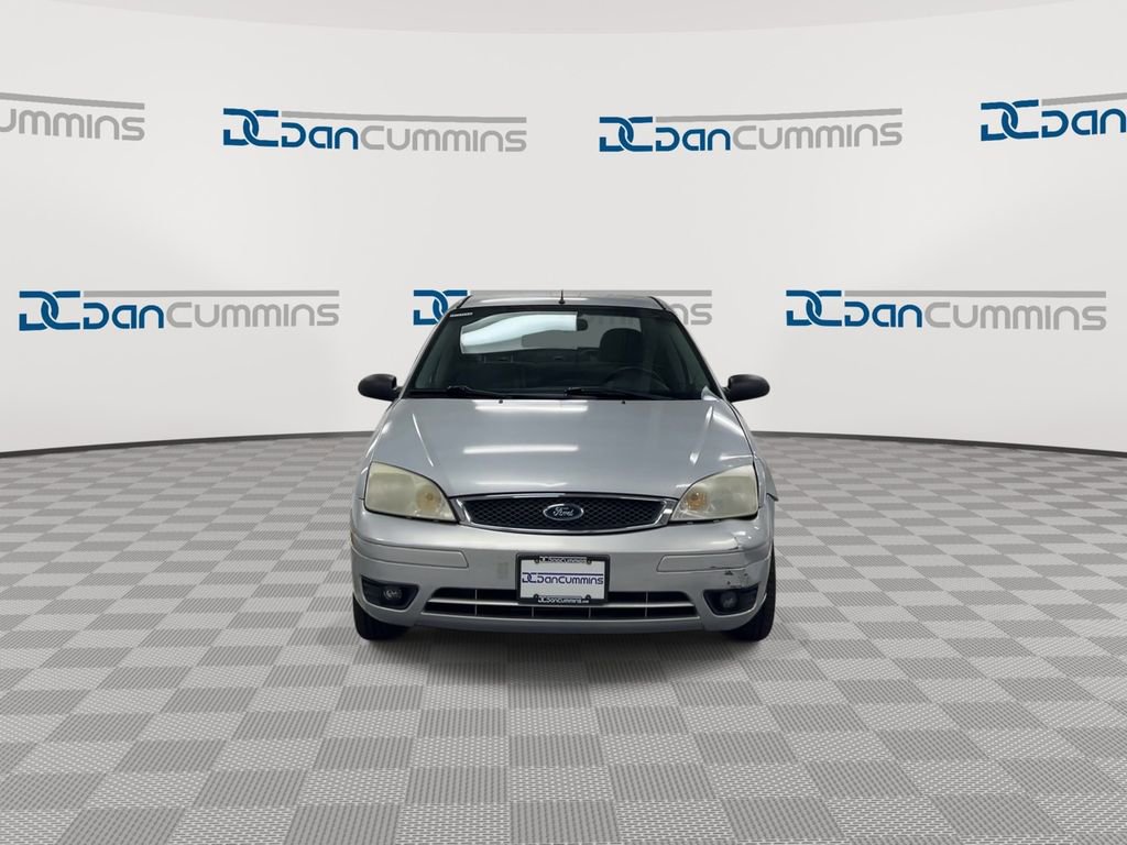 Used 2007 Ford Focus S FWD image 3