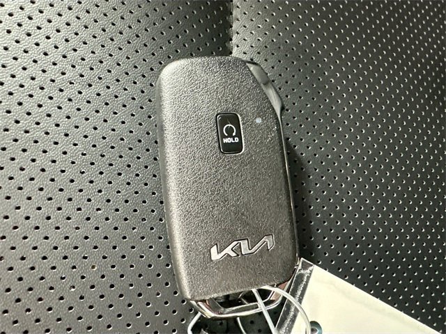 Used 2022 Kia EV6 Wind image 16