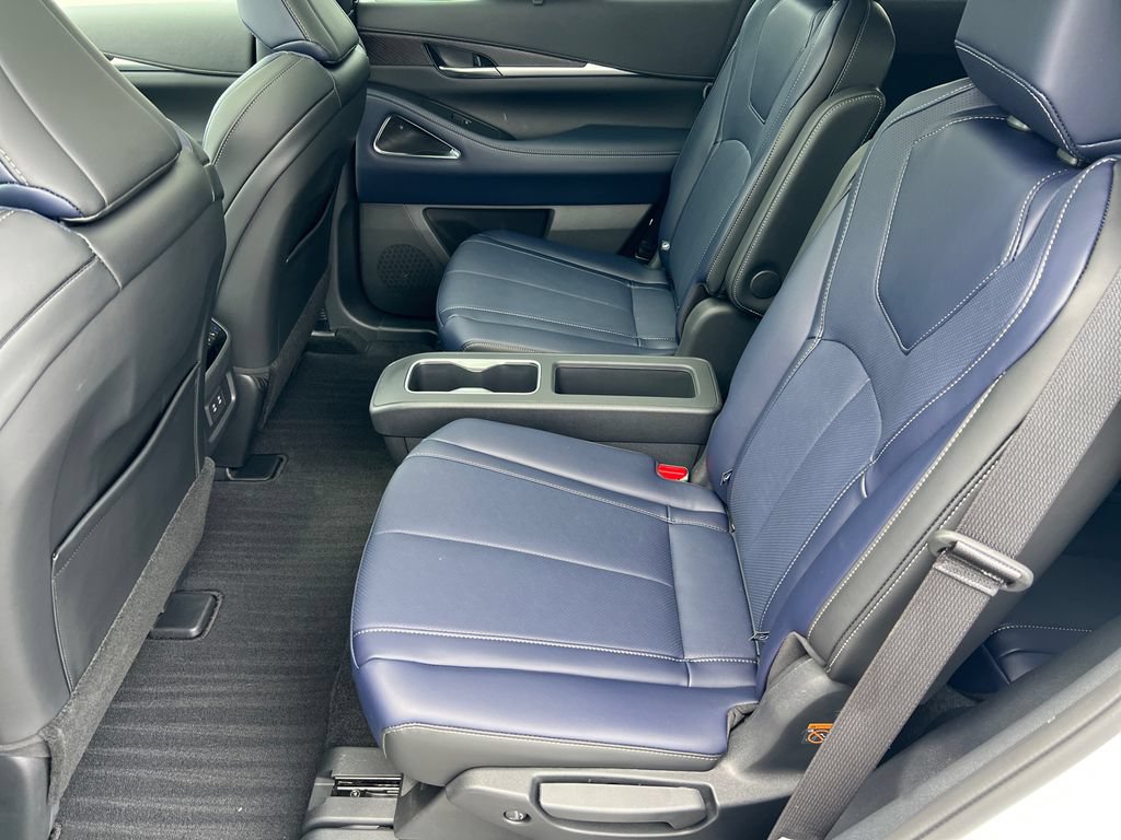 Certified 2026 INFINITI QX60 Sport w/ Dark Cargo Package AWD/4WD image 22