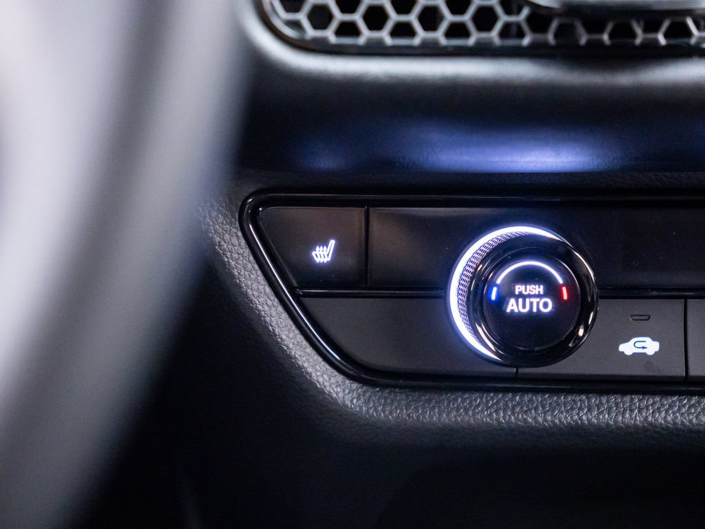 Certified 2025 Honda HR-V Sport image 27