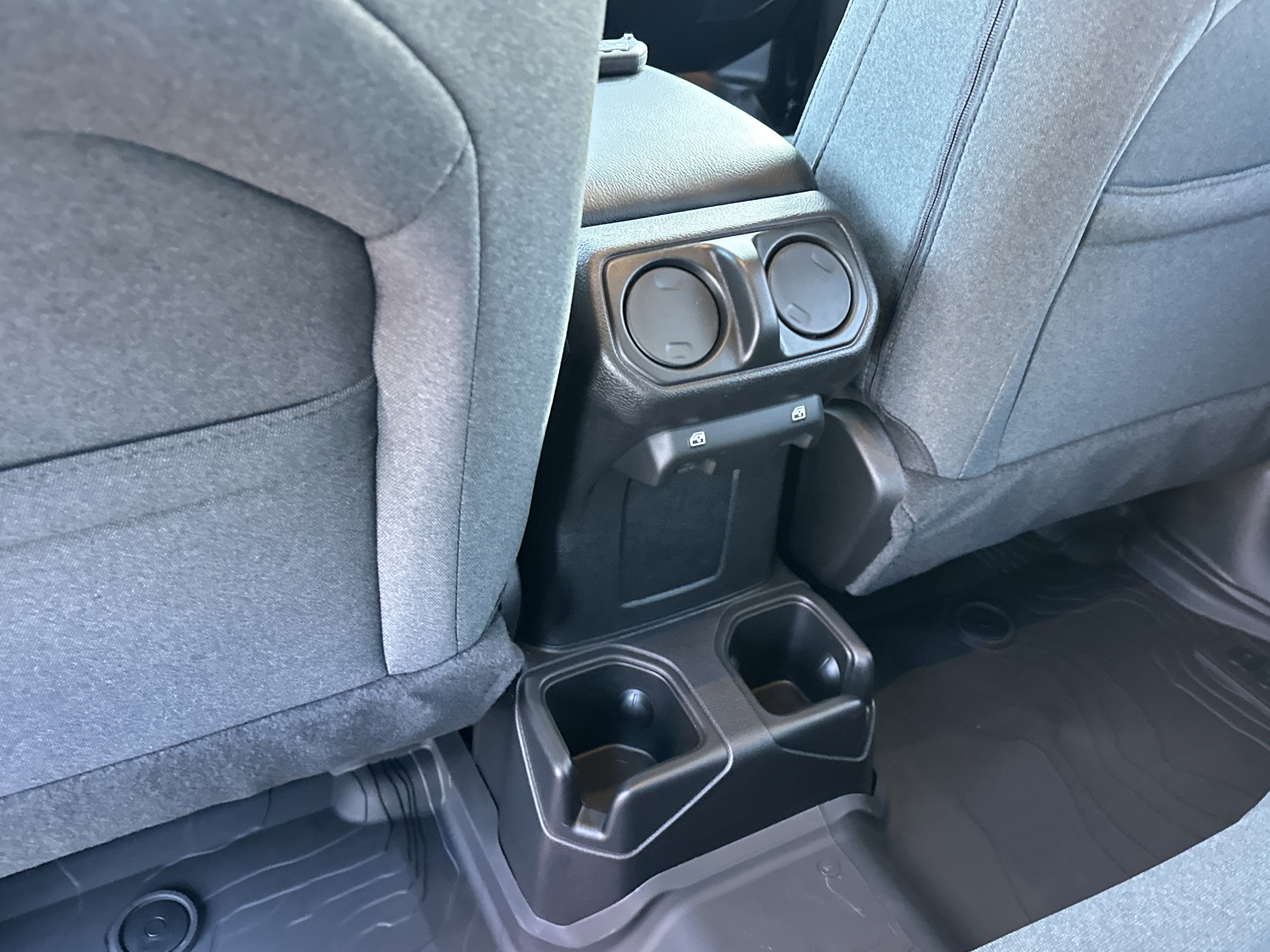 New 2026 Jeep Wrangler Sport S image 32