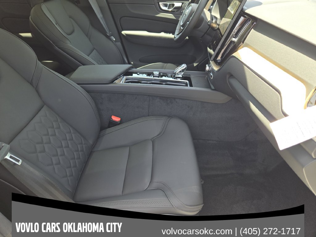 New 2026 Volvo XC60 B5 Core AWD/4WD image 12