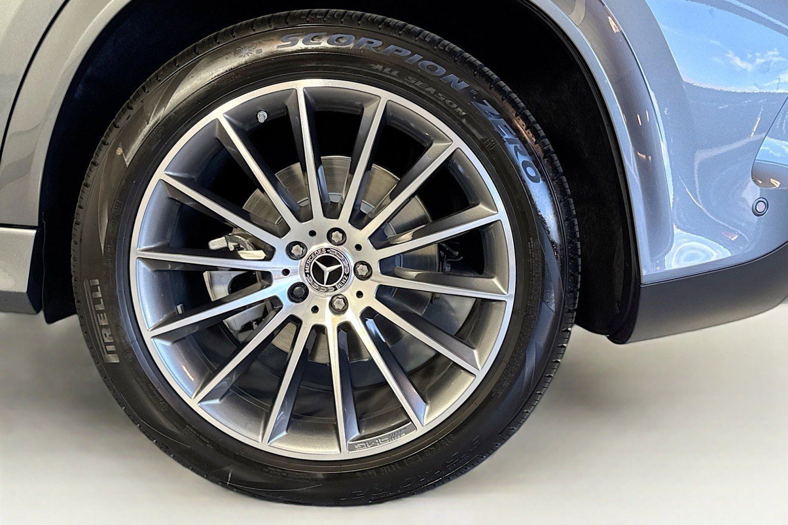 New 2026 Mercedes-Benz GLE 580 4MATIC image 30