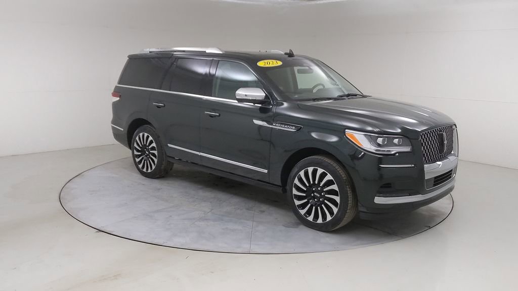 Used 2023 Lincoln Navigator Black Label image 12