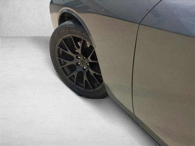 Used 2014 Dodge Challenger R/T w/ Blacktop Package image 10