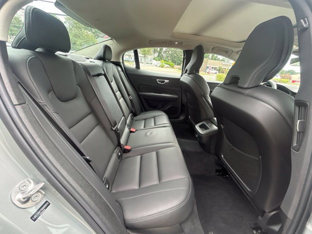 Used 2025 Volvo S60 B5 Plus AWD/4WD image 13