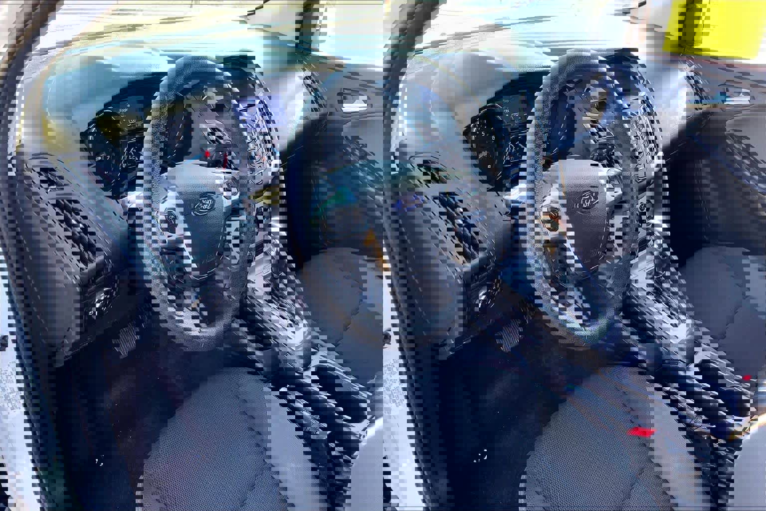 Used 2013 Ford Focus SE image 16