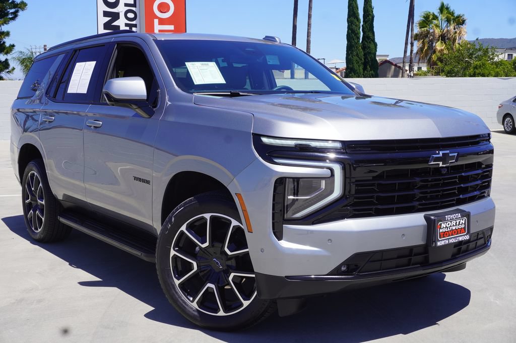 Used 2026 Chevrolet Tahoe RST RWD image 2