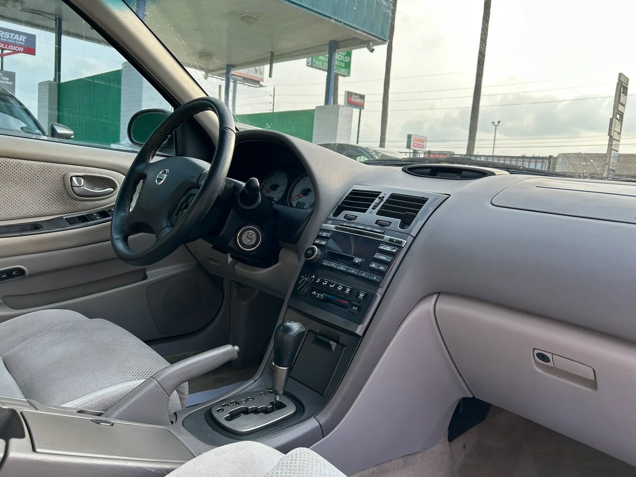 Used 2003 Nissan Maxima SE FWD image 13