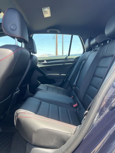 Used 2017 Volkswagen Golf 4-Door FWD image 24