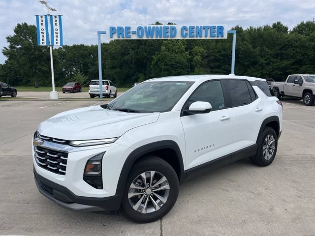 Used 2025 Chevrolet Equinox LT AWD/4WD image 2