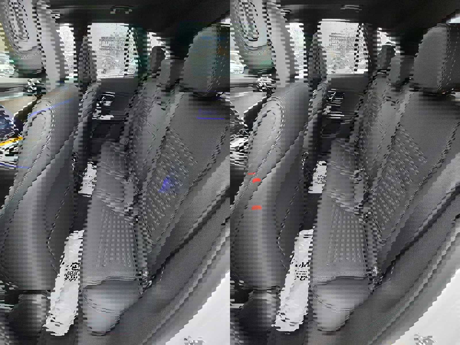 Used 2025 Mercedes-Benz GLC 350e 4MATIC image 19