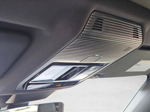 Used 2026 Volkswagen Tiguan SE R-Line FWD image 18