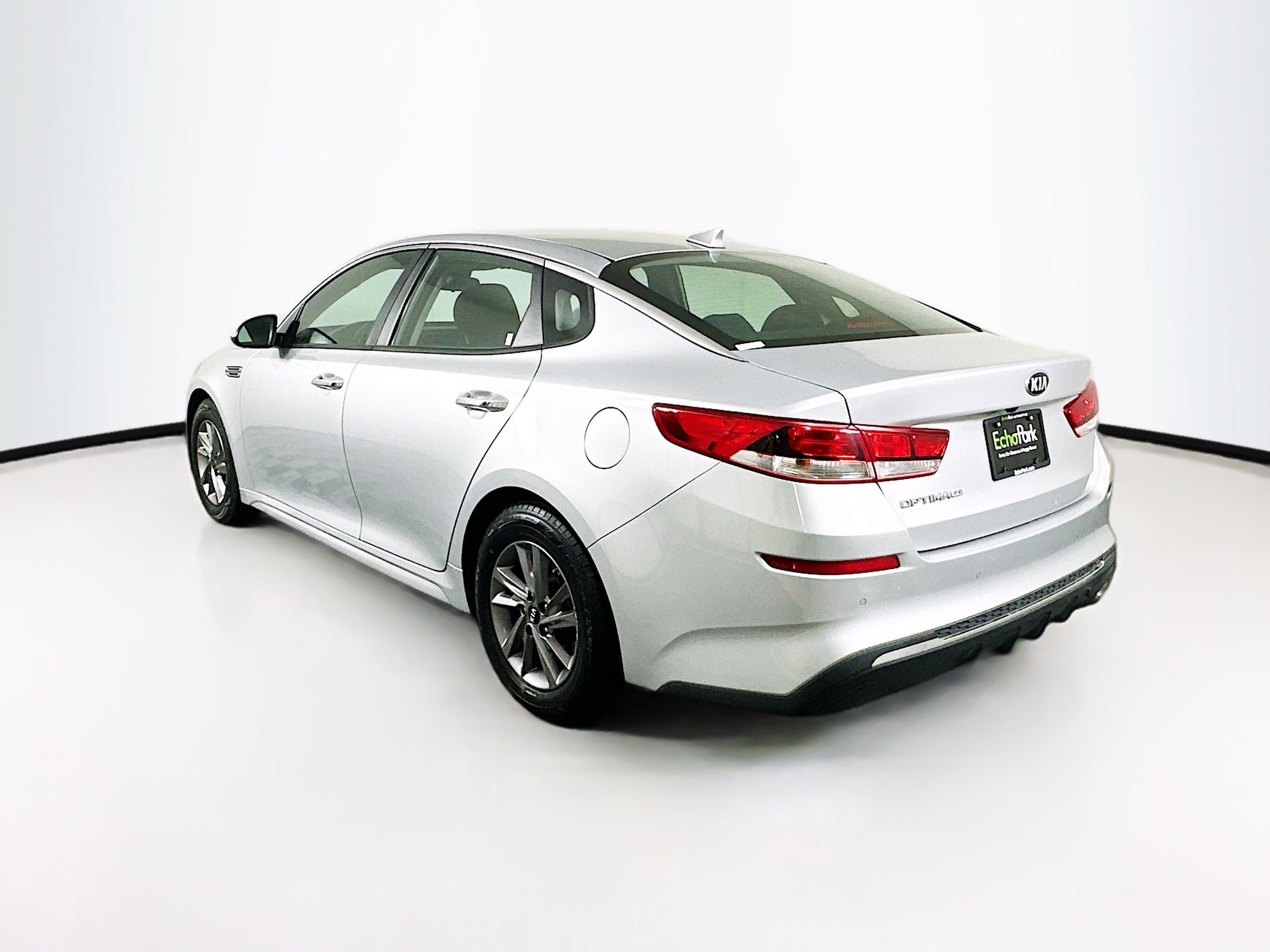 Used 2020 Kia Optima LX image 5