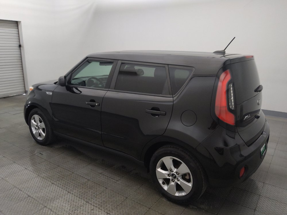 Used 2019 Kia Soul FWD image 3