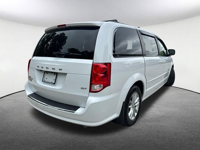 Used 2015 Dodge Grand Caravan SXT w/ UConnect Hands-Free Group FWD image 17