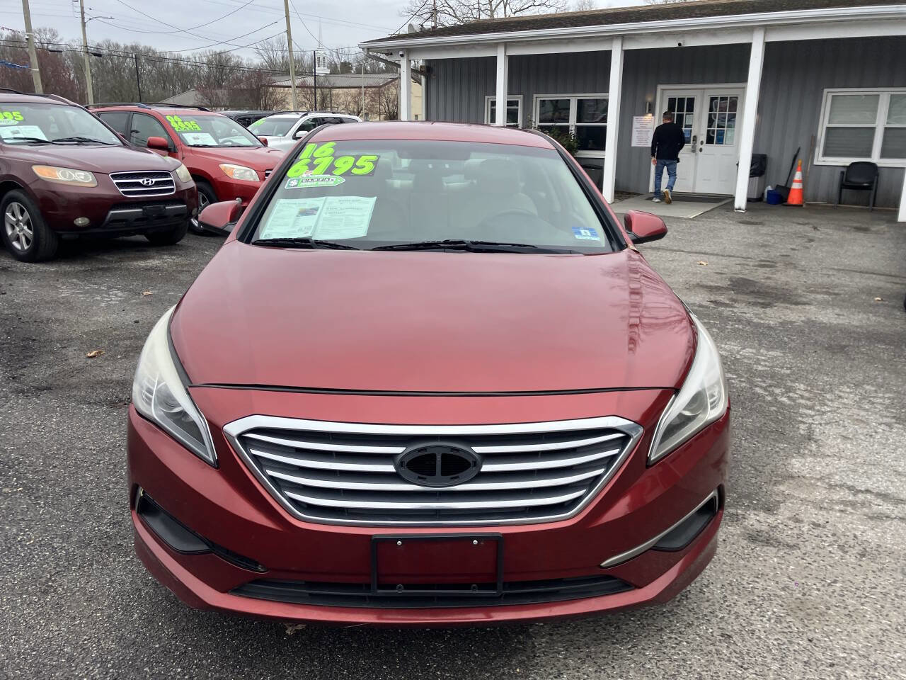 Used 2016 Hyundai Sonata SE FWD image 4