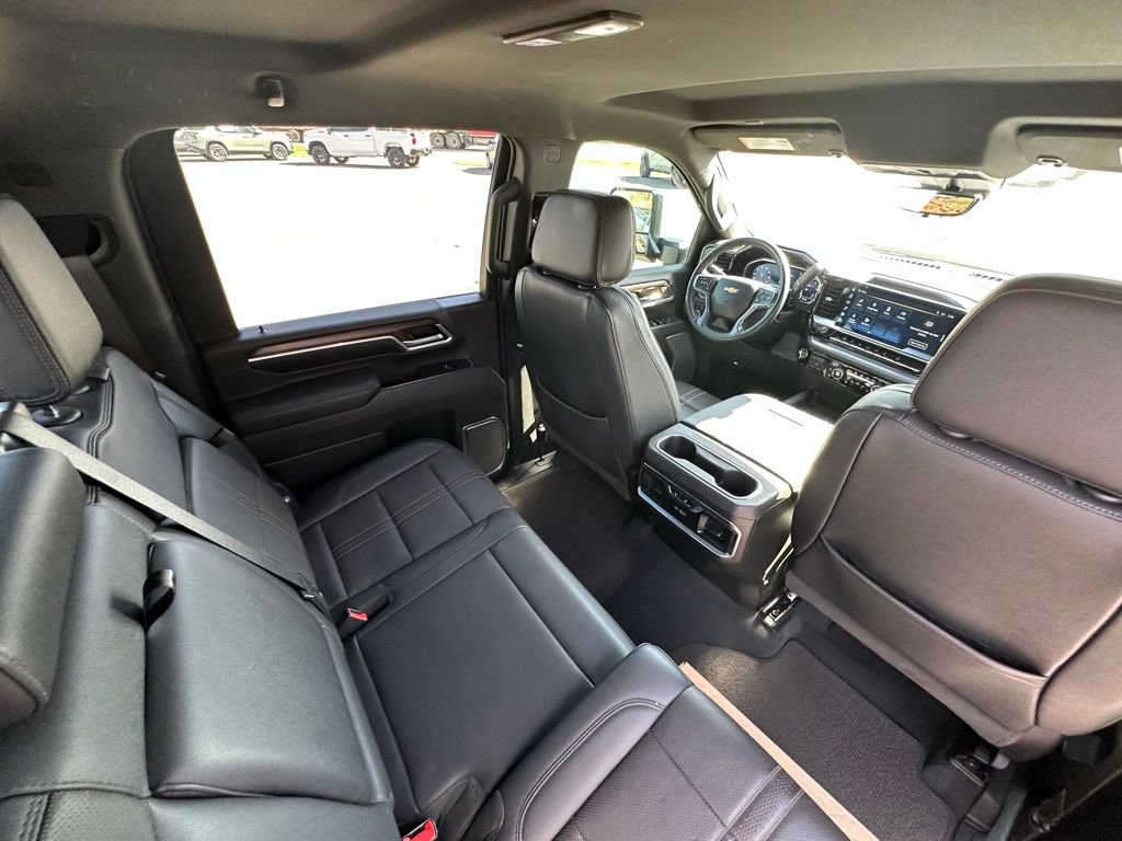 Used 2025 Chevrolet Silverado 2500 High Country w/ Technology Package image 24
