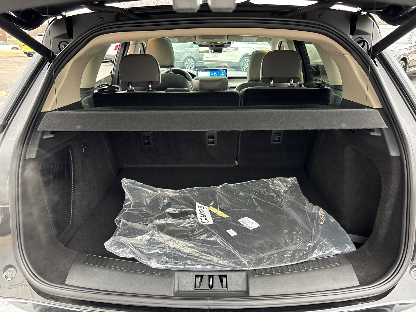 New 2026 Lincoln Corsair Premiere image 9