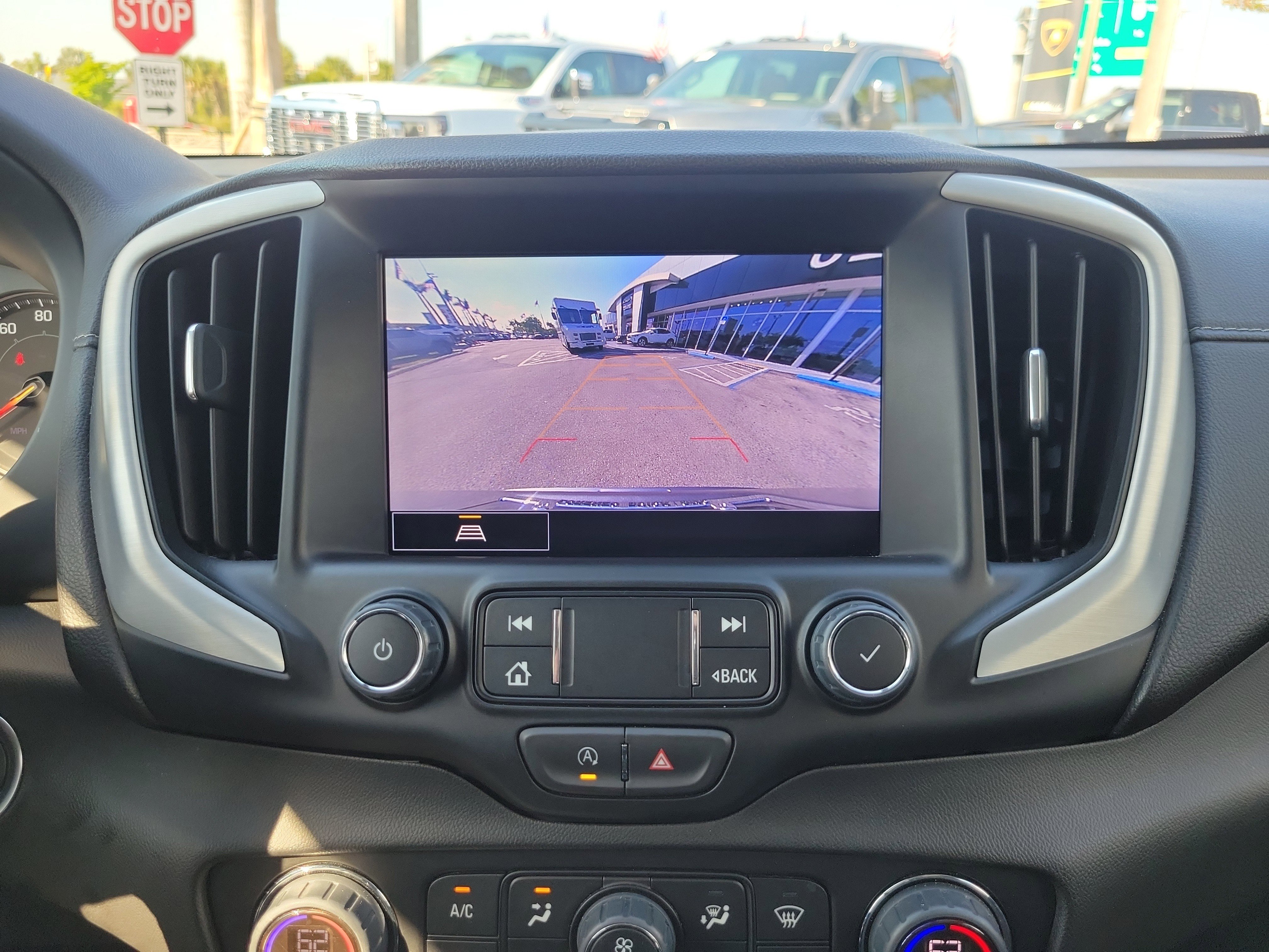 Used 2023 GMC Terrain SLT image 10