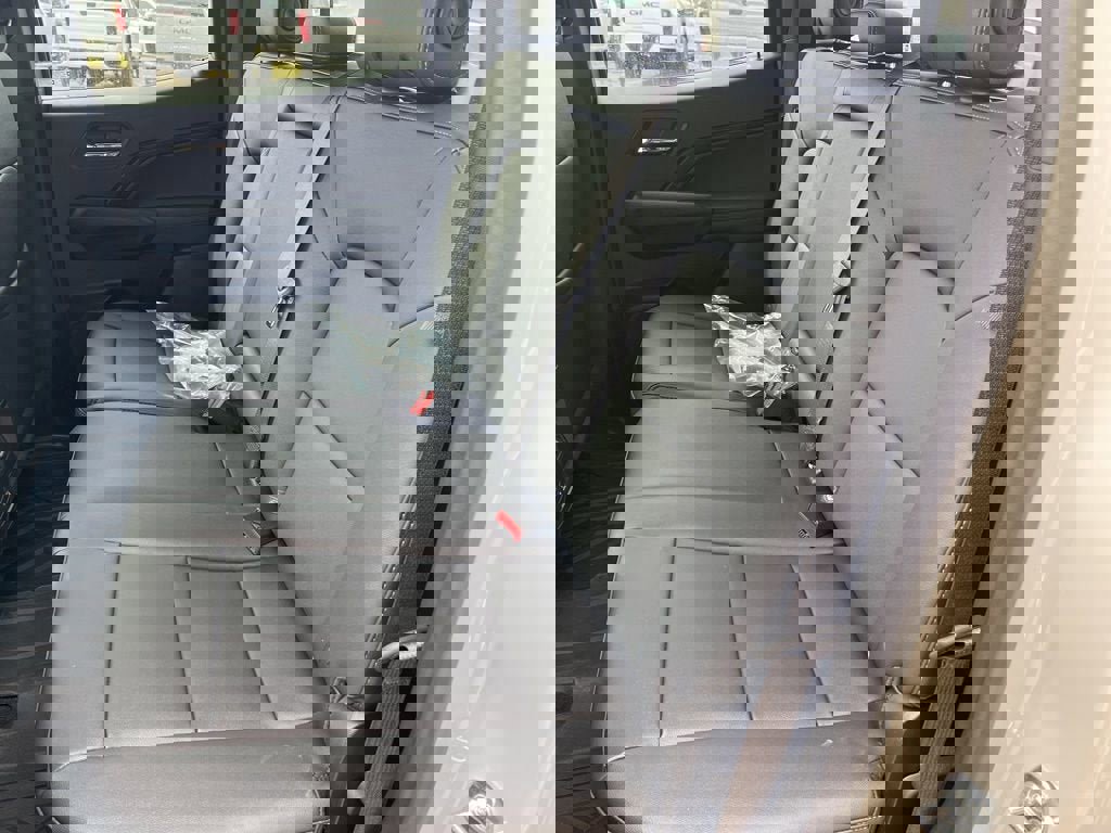 New 2026 GMC Canyon Elevation w/ Convenience Package image 7