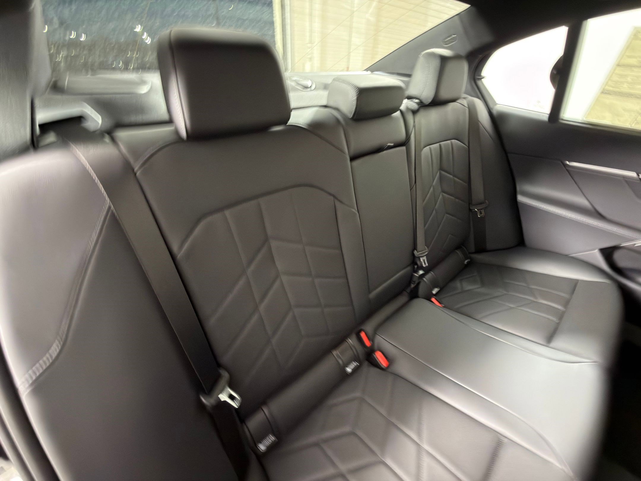 New 2026 BMW 540i xDrive w/ Executive Package image 28