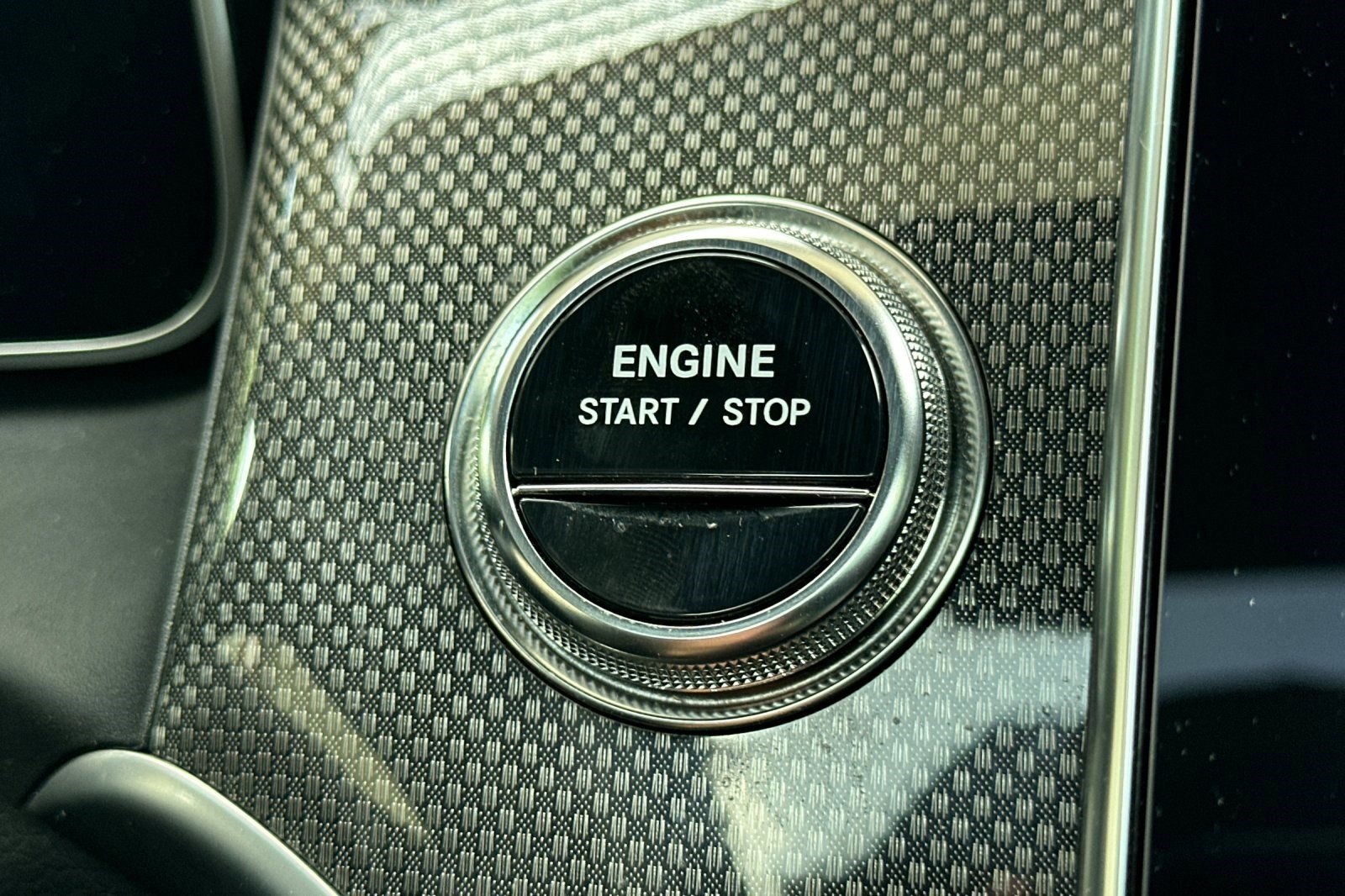 New 2025 Mercedes-Benz GLC 350e 4MATIC image 35