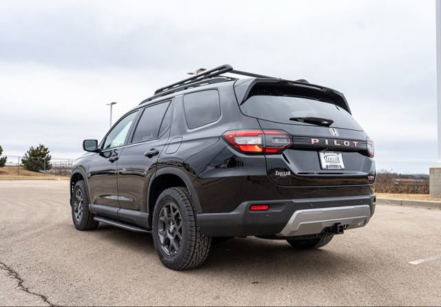 New 2026 Honda Pilot TrailSport image 5