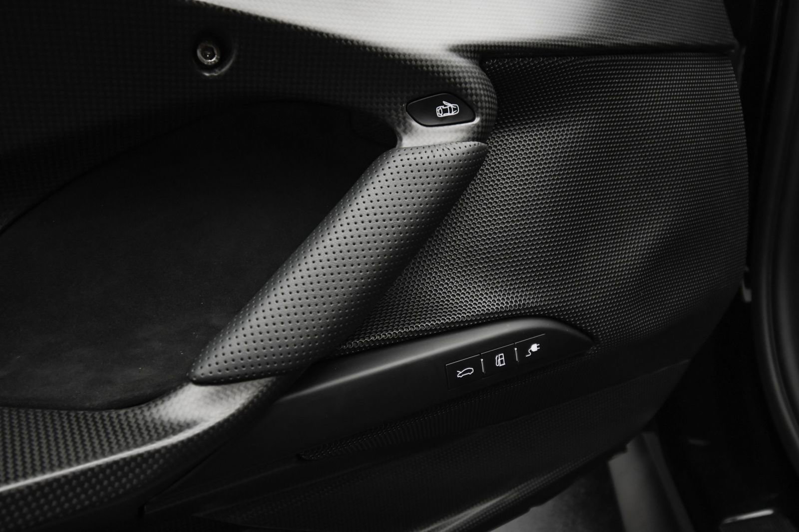 Used 2022 Ferrari 296 GTB image 49