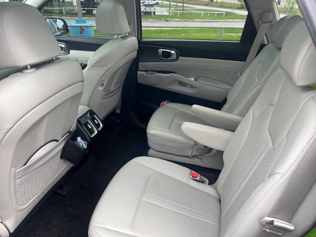 Certified 2023 Kia Sorento SX AWD/4WD image 9