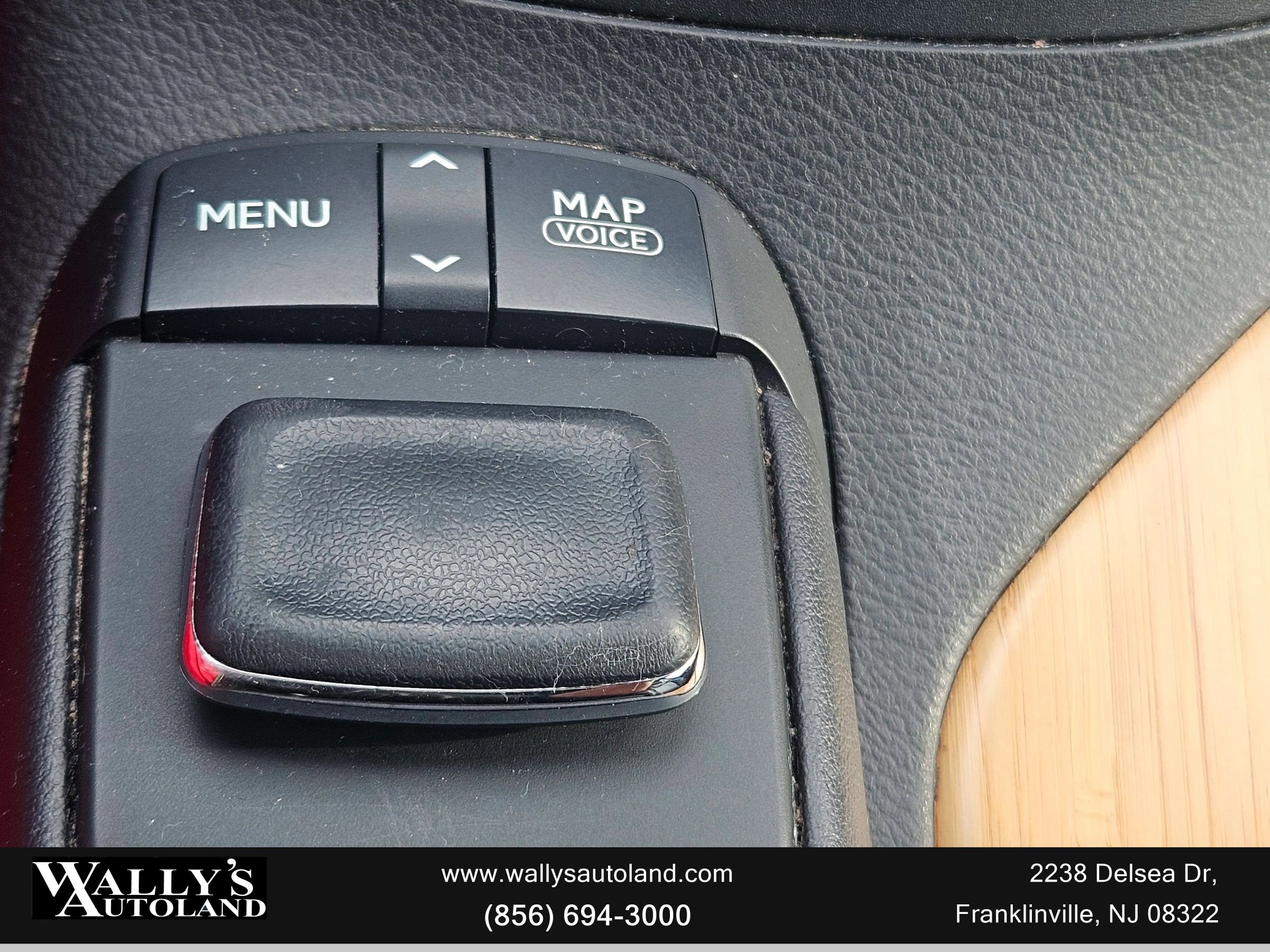 Used 2015 Lexus RX 450h AWD image 39