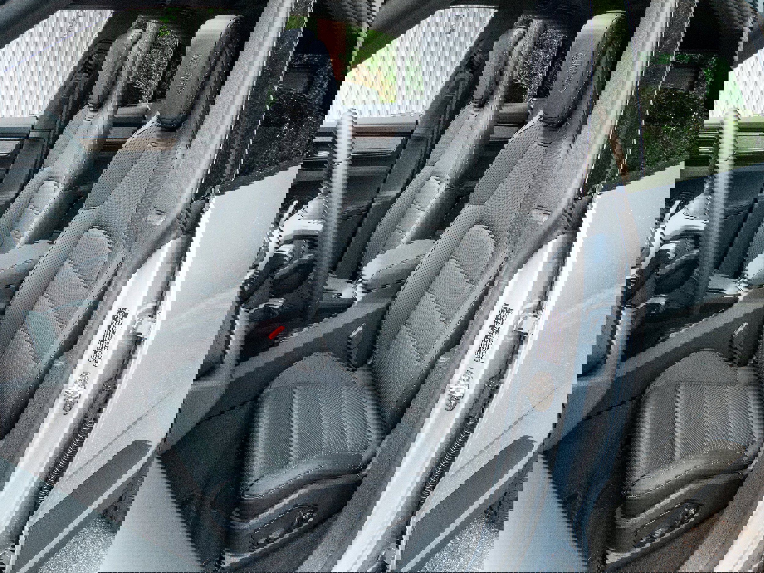 New 2025 Porsche Macan 4S Electric image 5