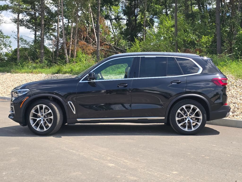 Used 2022 BMW X5 xDrive40i AWD/4WD image 3
