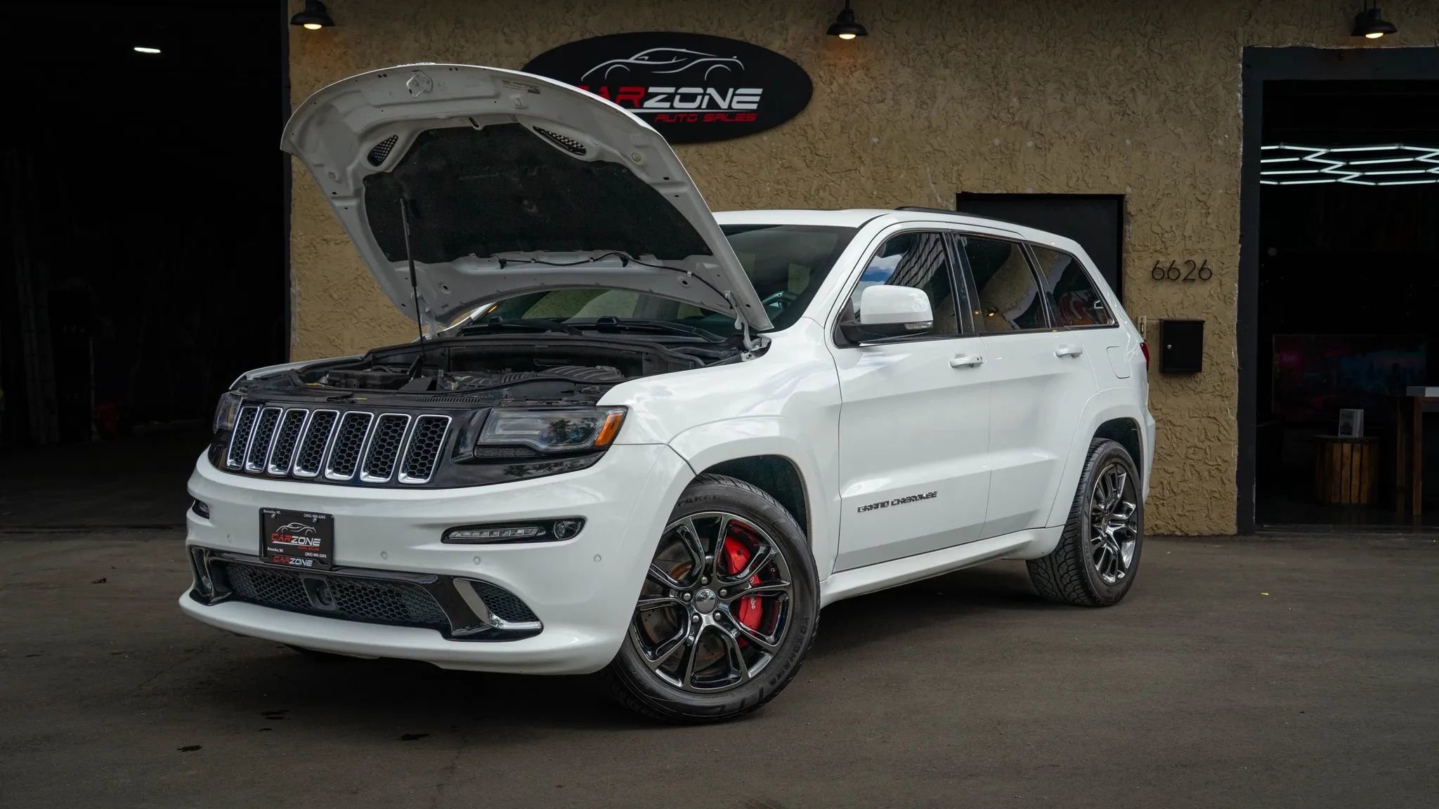 Used 2015 Jeep Grand Cherokee SRT AWD/4WD image 20