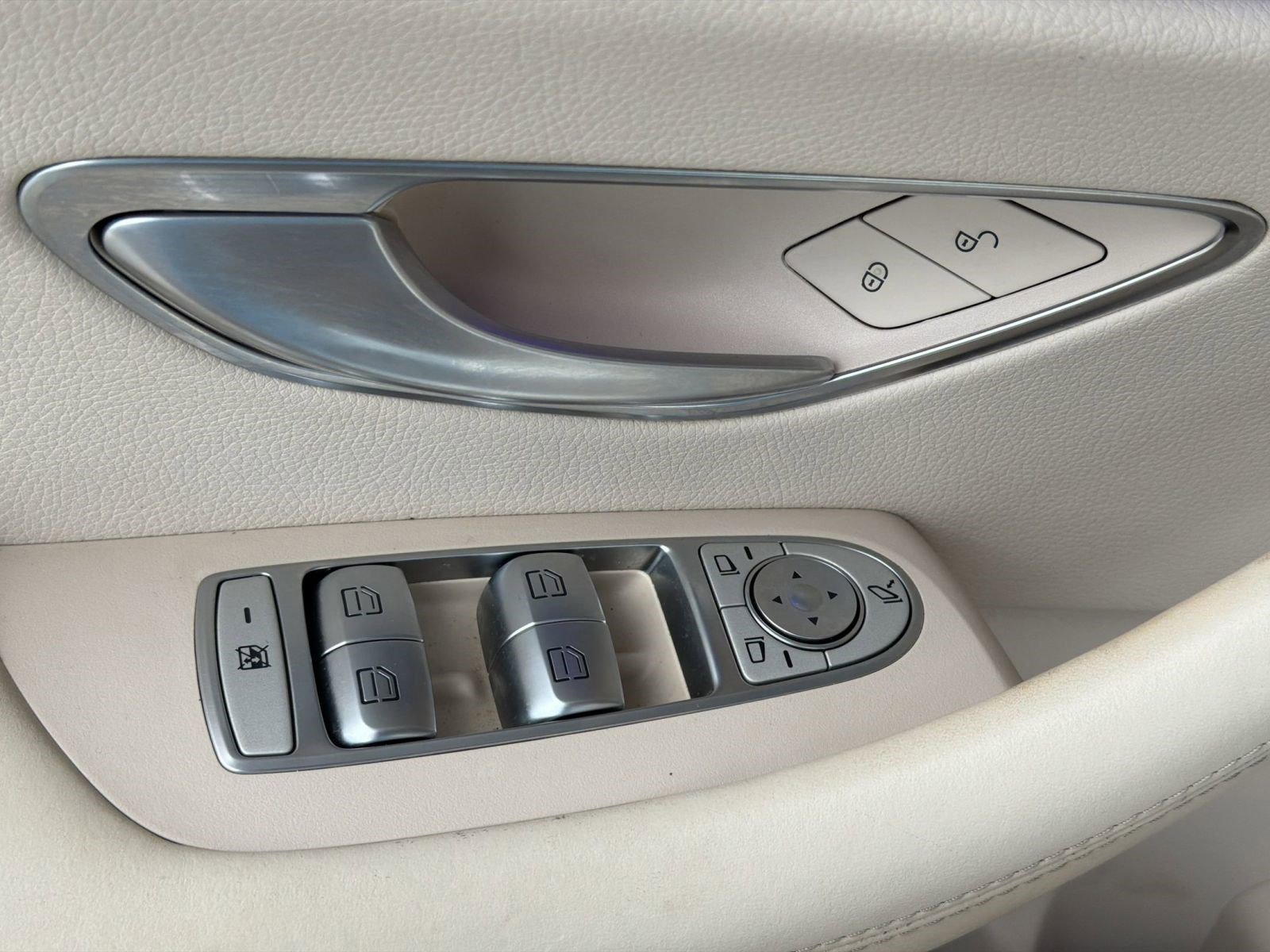 Certified 2018 Mercedes-Benz E 400 Cabriolet image 18