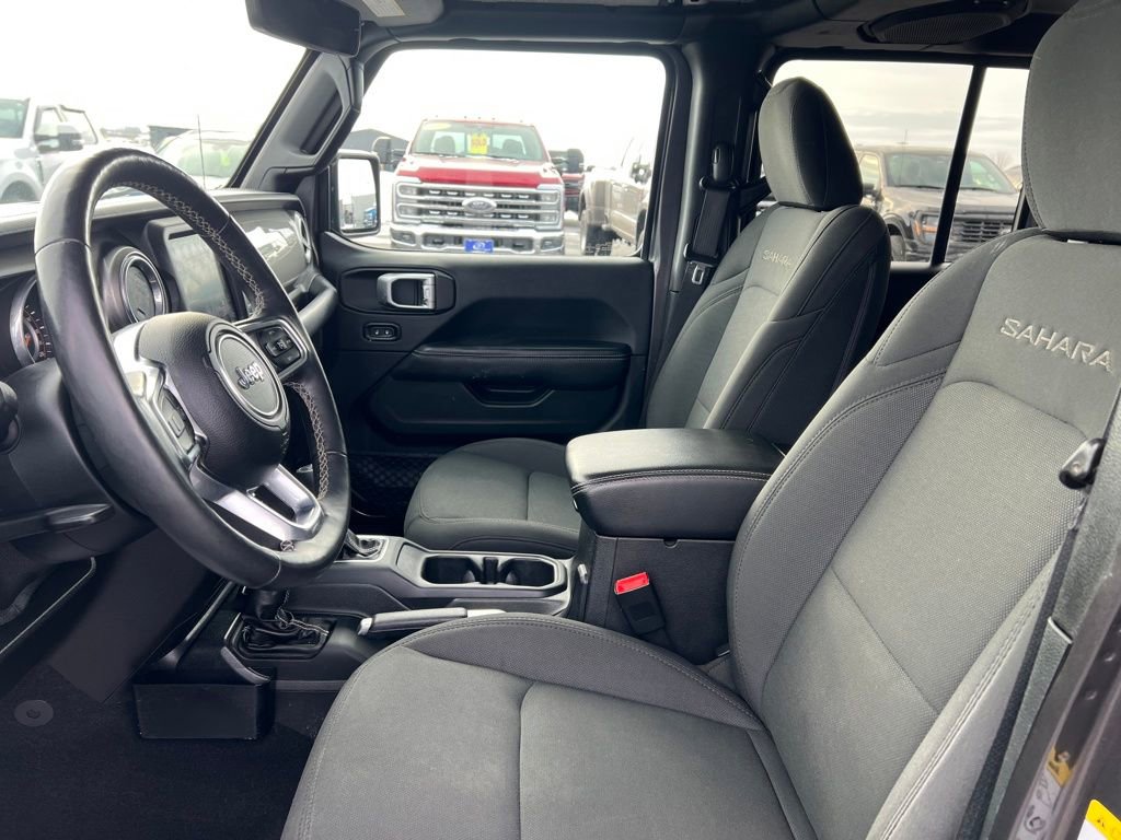 Used 2018 Jeep Wrangler Unlimited Sahara image 11