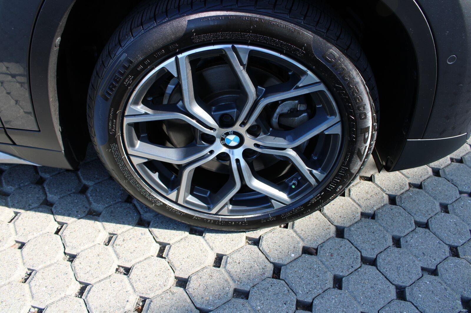 Used 2020 BMW X1 sDrive28i w/ Convenience Package FWD image 13