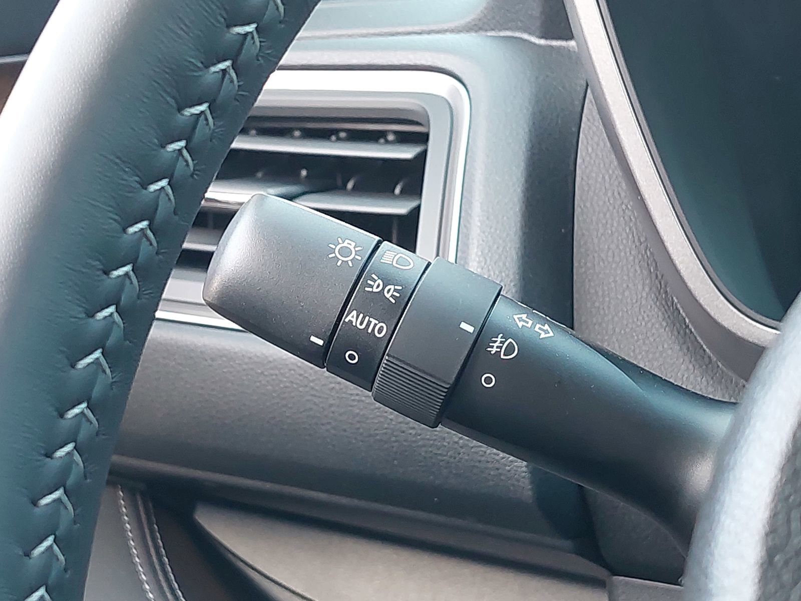 Certified 2025 Subaru Ascent Touring w/ Popular Package #2 image 28