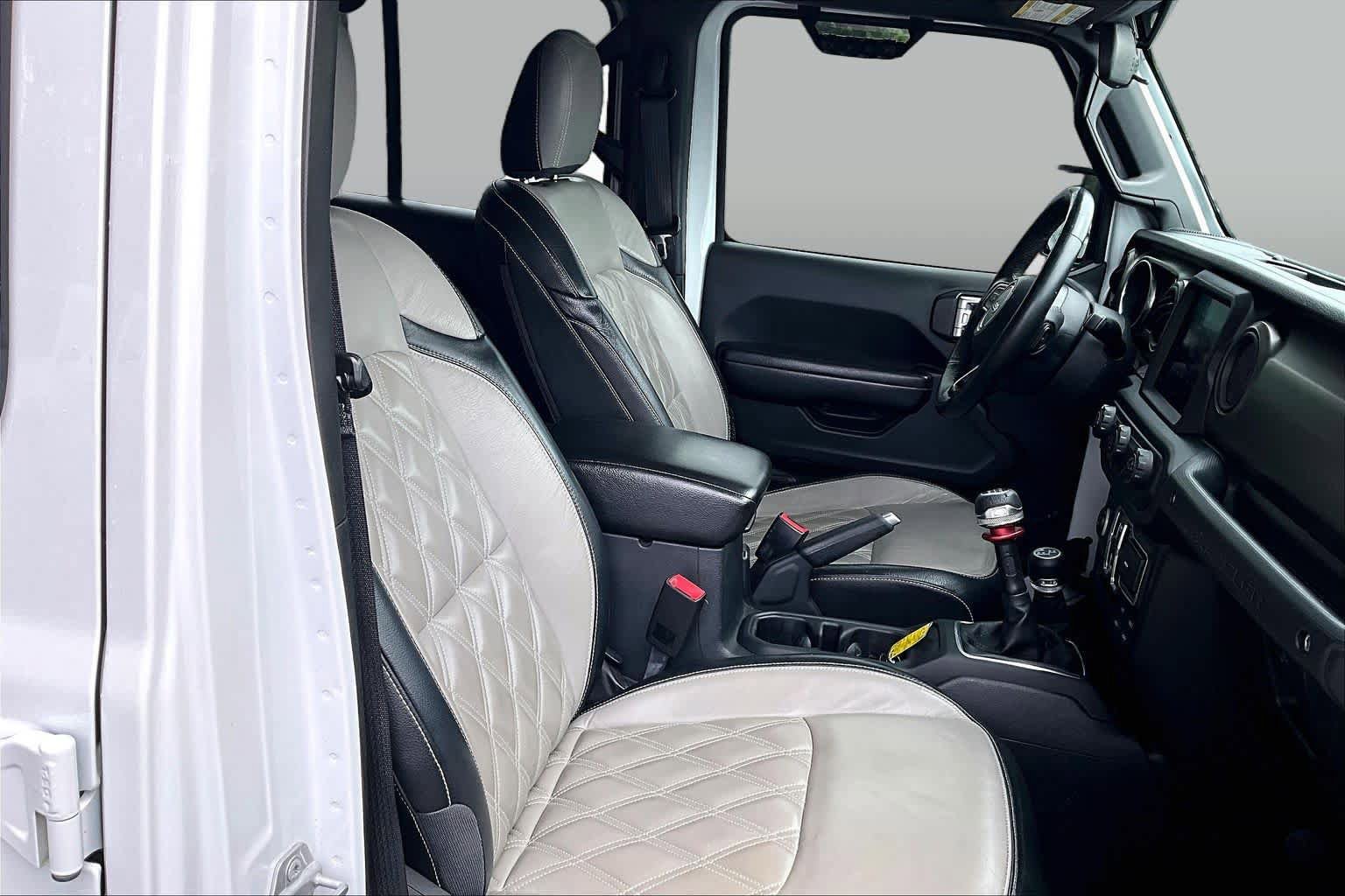 Used 2018 Jeep Wrangler Unlimited Sport S AWD/4WD image 9