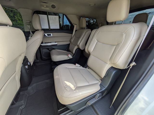 Certified 2022 Ford Explorer XLT w/ Equipment Group 202A RWD image 14