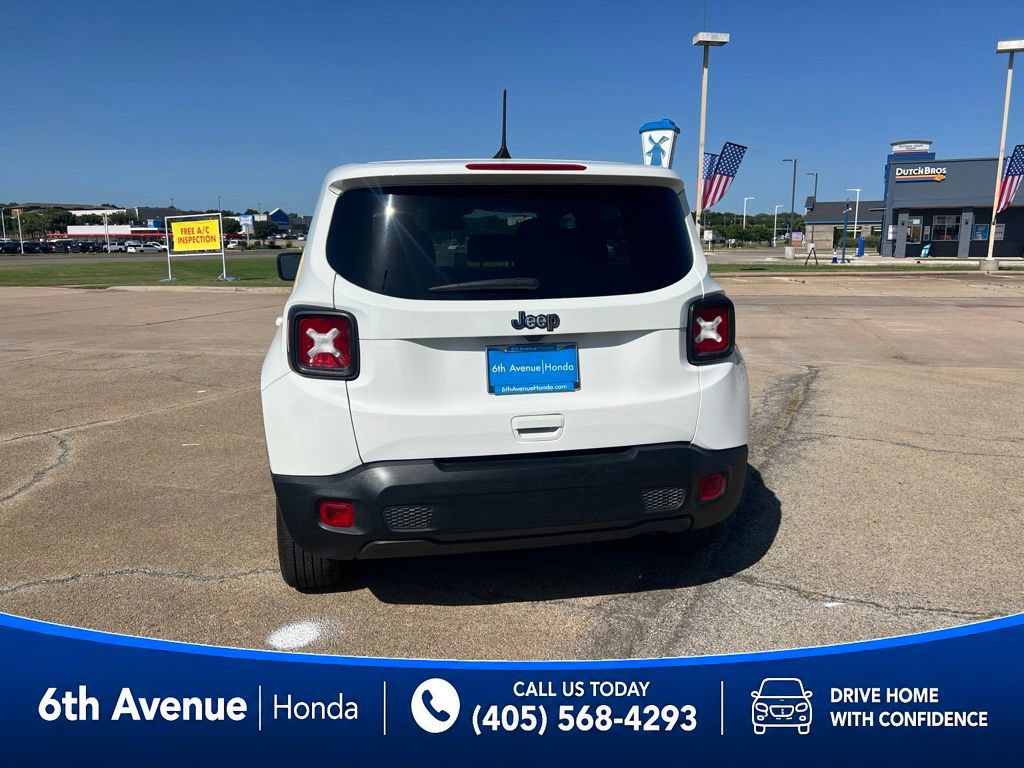 Used 2023 Jeep Renegade Latitude AWD/4WD image 6